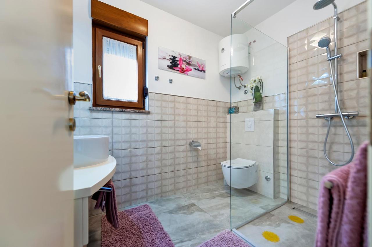 Apartments And Rooms Villa Dea Adults Only Rovinj Exterior photo
