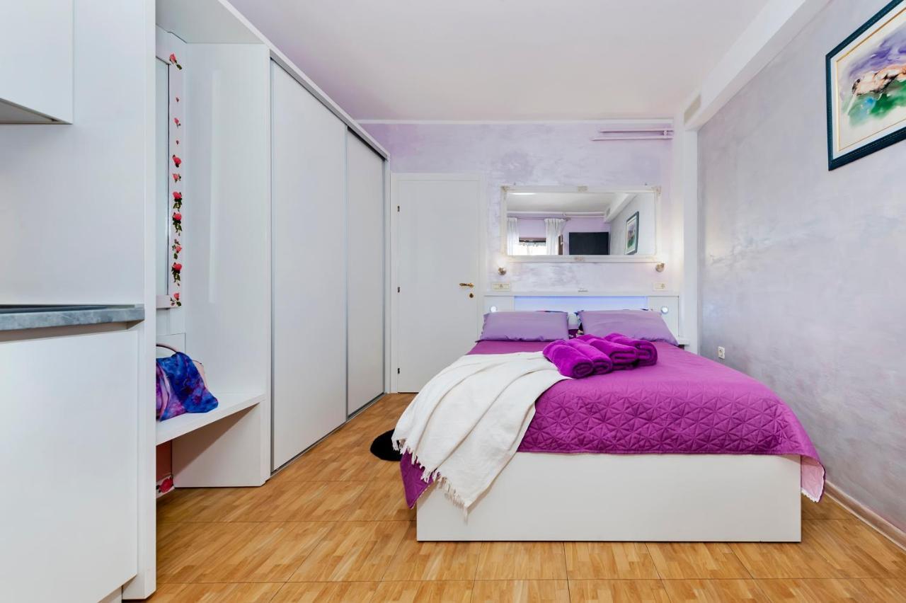 Apartments And Rooms Villa Dea Adults Only Rovinj Exterior photo