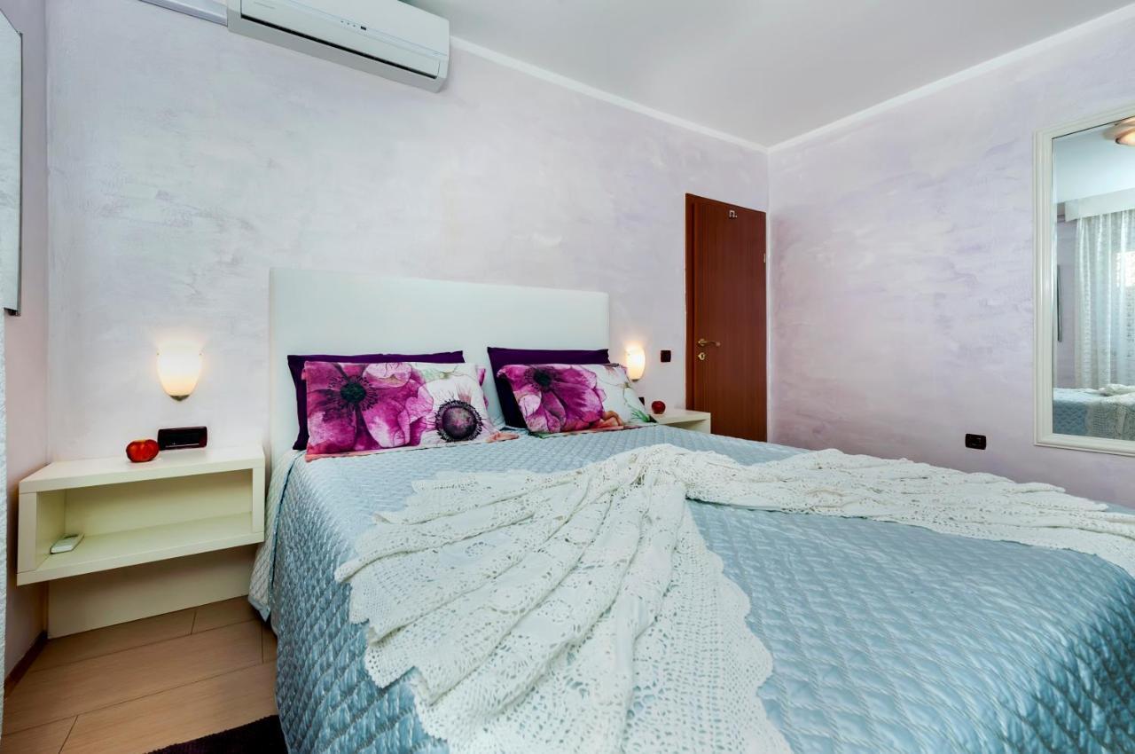 Apartments And Rooms Villa Dea Adults Only Rovinj Exterior photo