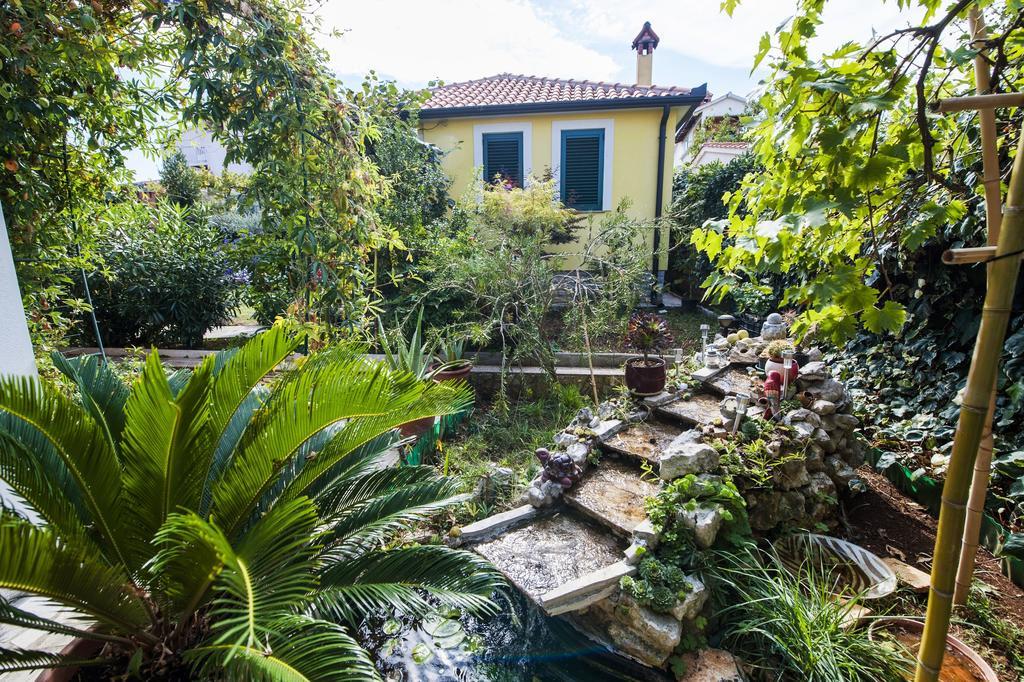 Apartments And Rooms Villa Dea Adults Only Rovinj Exterior photo