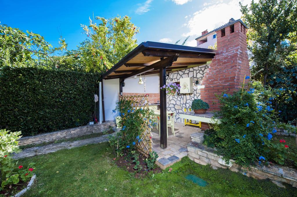 Apartments And Rooms Villa Dea Adults Only Rovinj Exterior photo